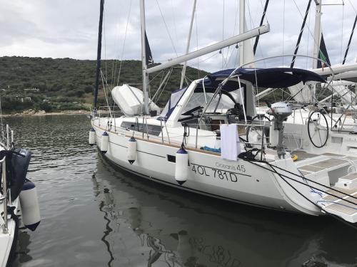 Yacht Oceanis 45 for rent in Portorosa