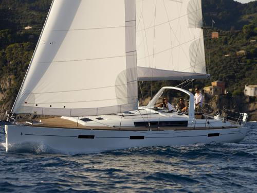 Segelyacht Oceanis 45 Yachtcharter in La Trinite sur Mer Hafen