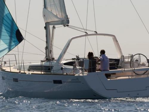 Sailing boat Oceanis 45 available for charter in Lefkas Marina
