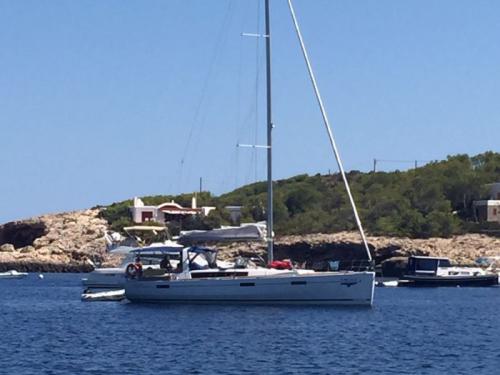 Yacht Oceanis 45 Yachtcharter in Marina La Lonja
