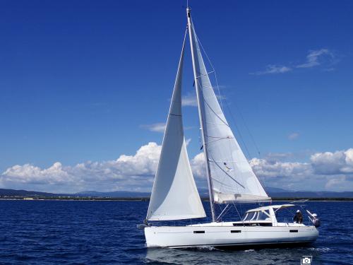 Sailing yacht Oceanis 45 available for charter in Puntone