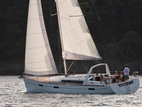 Segelyacht Oceanis 45 chartern in Largs