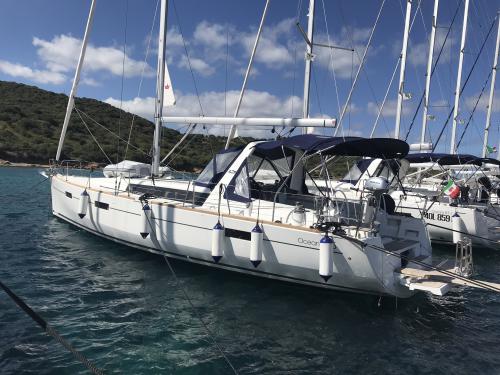 Segelboot Oceanis 45 Yachtcharter in Marina di Arechi