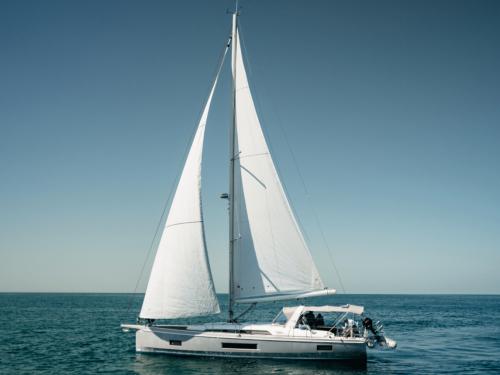 Yacht Oceanis 46 for rent in Saint Petersburg