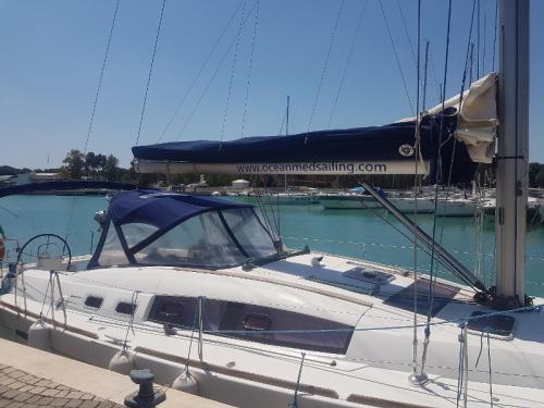 Yacht Oceanis 46 available for charter in Leuca