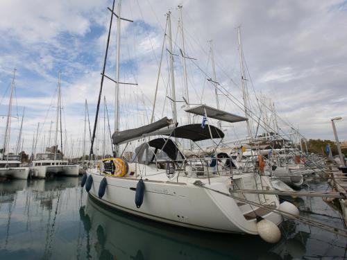 Segelyacht Oceanis 46 chartern in Lavrio