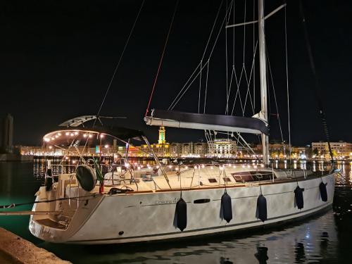Yacht Oceanis 46 chartern in Bari