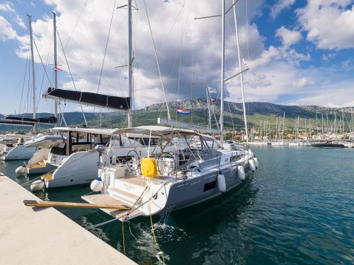 Sailing yacht Oceanis 46.1 available for charter in Kastel Gomilica