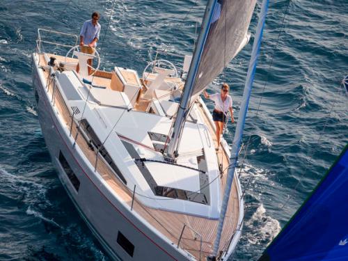 Segelyacht Oceanis 46.1 Yachtcharter in Marina Procida