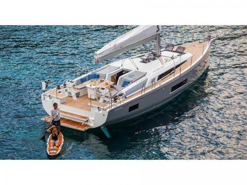Segelyacht Oceanis 46.1 chartern in Messina