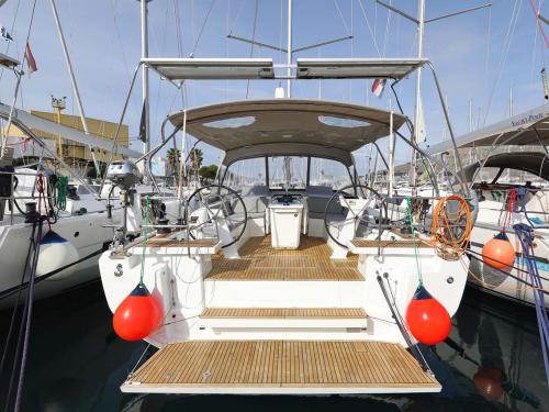 Segelyacht Oceanis 46.1 chartern in Lefkas