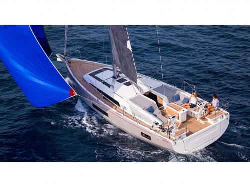 Sailing yacht Oceanis 46.1 available for charter in Athens