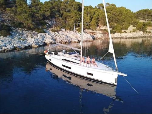 Yacht Oceanis 46.1 Yachtcharter in Athen