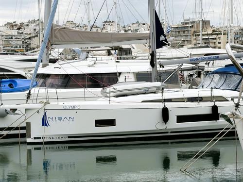 Yacht Oceanis 46.1 for charter in Kallithea