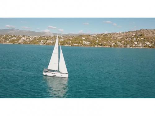 Sailing boat Oceanis 46.1 for rent in Alimos Marina Kalamaki