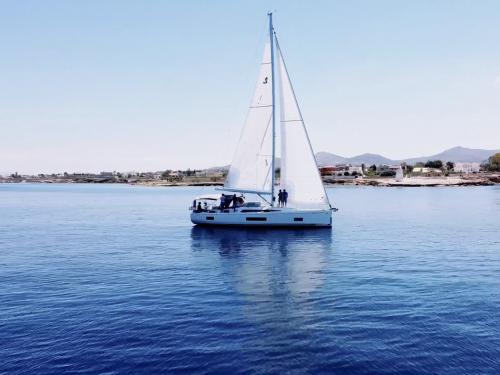 Sailing boat Oceanis 46.1 for charter in Nea Peramos Marina