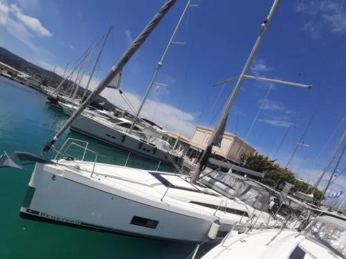 Yacht Oceanis 46.1 Yachtcharter in Lefkas