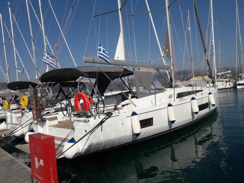 Segelboot Oceanis 46.1 chartern in Marina Lefkas