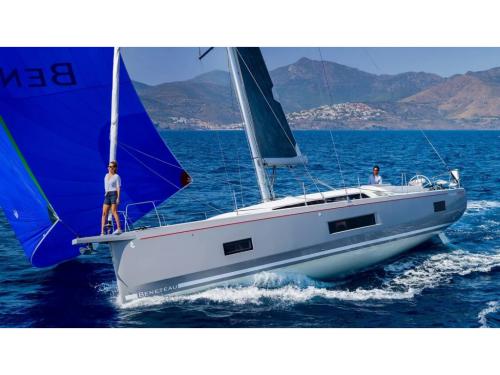 Sailing boat Oceanis 46.1 for rent in Athens
