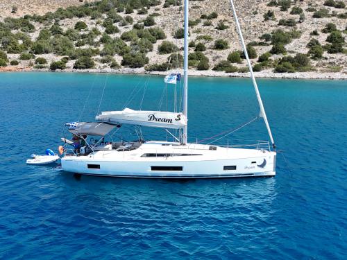 Segelboot Oceanis 46.1 Yachtcharter in Athen