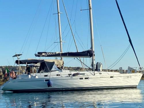 Sailing yacht Oceanis 461 available for charter in Marsala