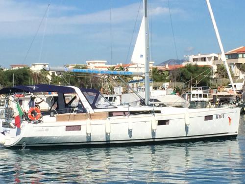 Yacht Oceanis 48 Yachtcharter in Messina