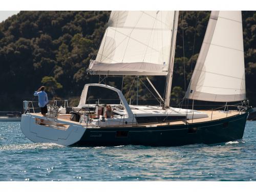 Yacht Oceanis 48 chartern in Marina Kastela