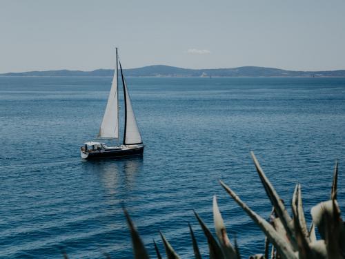 Yacht Oceanis 48 Yachtcharter in ACI Marina Split