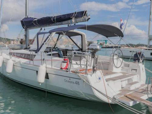Sailboat Oceanis 48 available for charter in Seget