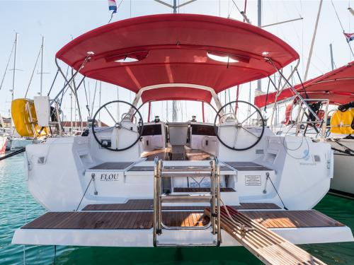 Yacht Oceanis 48 chartern in ACI Marina Split