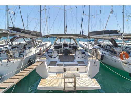 Yacht Oceanis 48 for charter in Lavrio