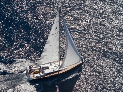 Sailing boat Oceanis 48 available for charter in Kastel Gomilica