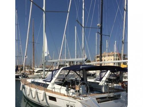 Yacht Oceanis 48 Yachtcharter in Marina di San Vincenzo