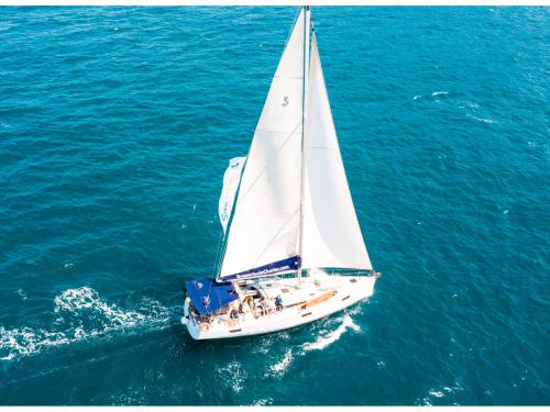 Sailing boat Oceanis 48 available for charter in Kastel Gomilica