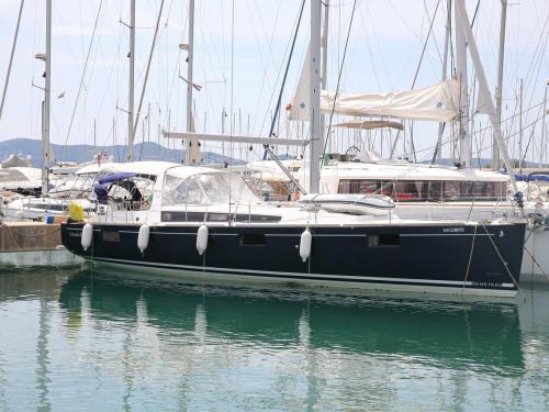 Yacht Oceanis 48 for rent in Marina Dalmacija