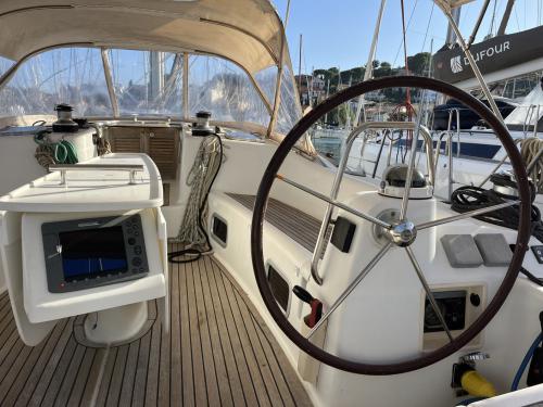 Sailing yacht Oceanis 50 for charter in Ajaccio