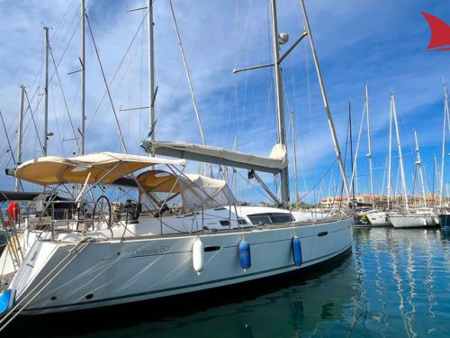 Segelyacht Oceanis 50 Yachtcharter in Ajaccio