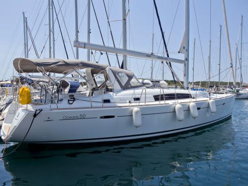 Yacht Oceanis 50 available for charter in Lefkas Marina