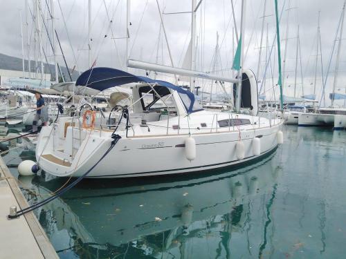 Segelyacht Oceanis 50 Yachtcharter in Seget