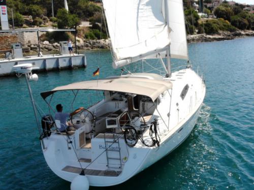 Yacht Oceanis 50 available for charter in Marina Frapa