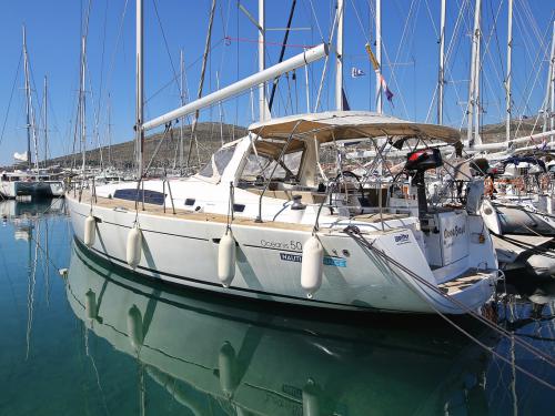 Yacht Oceanis 50 Family Yachtcharter in Marina Polesana