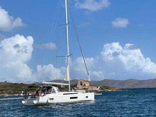 Sailing yacht Oceanis 51.1 for charter in Preveza Marina