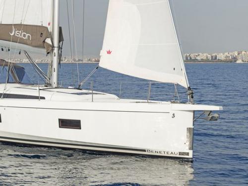 Sailboat Oceanis 51.1 available for charter in Athens