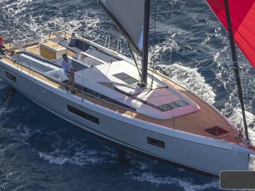 Yacht Oceanis 51.1 available for charter in Palma