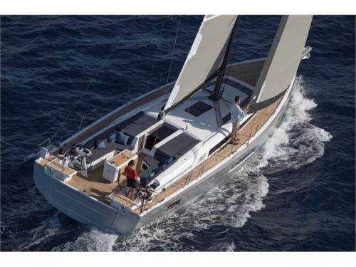 Sailing yacht Oceanis 51.1 for hire in Palma