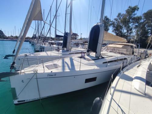 Yacht Oceanis 51.1 available for charter in Gouvia Marina