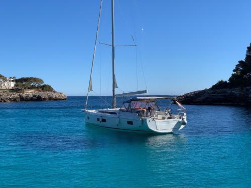 Segelboot Oceanis 51.1 chartern in Marina de Cala d Or