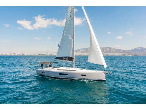 Segelyacht Oceanis 51.1 Yachtcharter in Gouvia