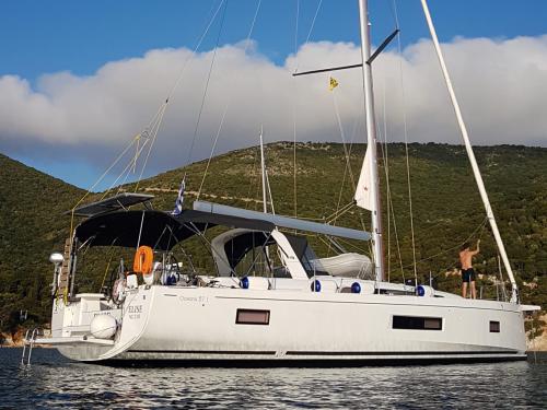 Sailing yacht Oceanis 51.1 available for charter in Marina Delta Kallithea