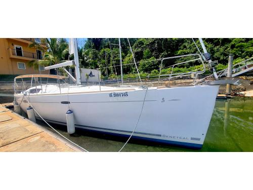 Sailing boat Oceanis 54 for charter in Ko Chang